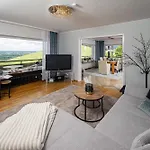 Сasa de vacaciones Apartmenthaus Baden-chalet *