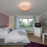 Сasa de vacaciones Apartmenthaus Baden-chalet